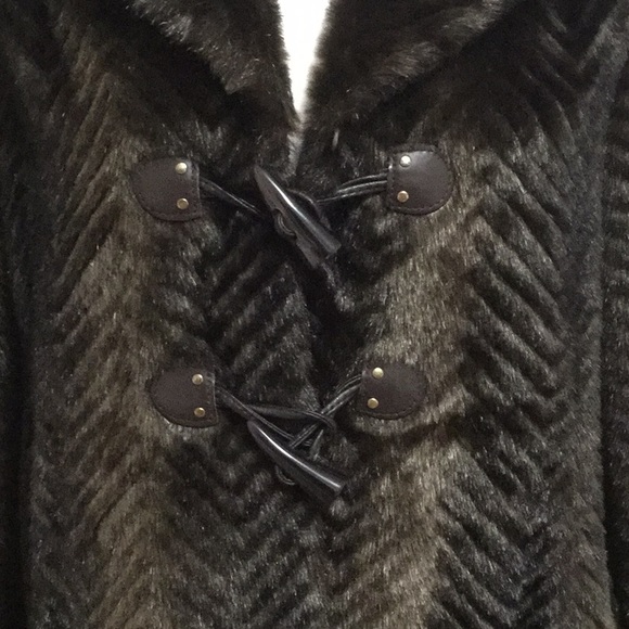 Guess Jacket - Picture 2 of 6